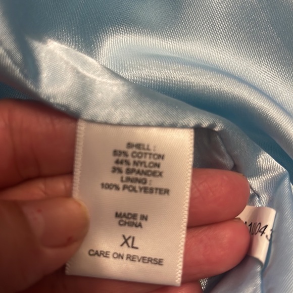 Beautiful trench coat - Picture 12 of 12